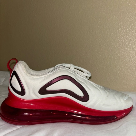 Nike Women’s Air Max 720 in White Hyper Crimson | US Size 9.5 - Picture 2 of 6